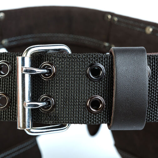 10260B • Profesionálny kožený opasok na náradie – 7 vreciek, 1 držiak na kladivo, 4 držiaky na ceruzky