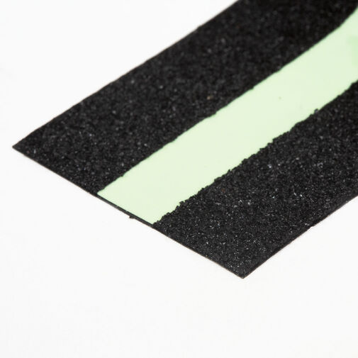 11088C • Lepiaca páska - protišmyková - 5 m x 50 mm - fosforeskujúca / čierna