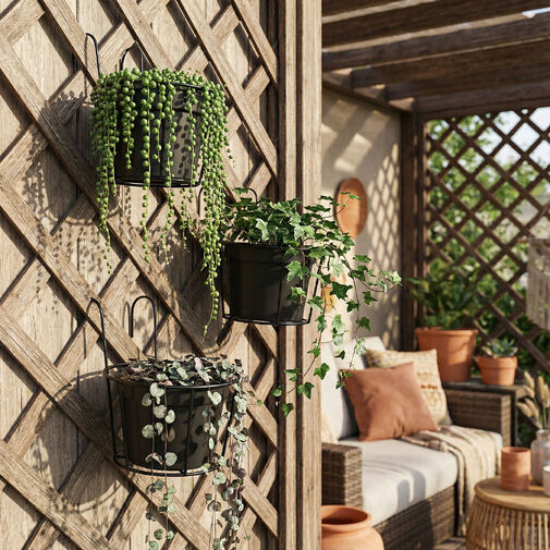 11564B • Kovový kôš na zavesenie na balkónové zábradlie – na upevnenie kvetináčov – 18 cm – čierny