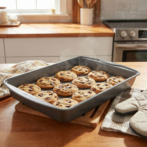 BS10005-S • Baker’s Secret Classic Line plech na pečenie – „S“ – 38,6 x 24,2 x 5,3 cm